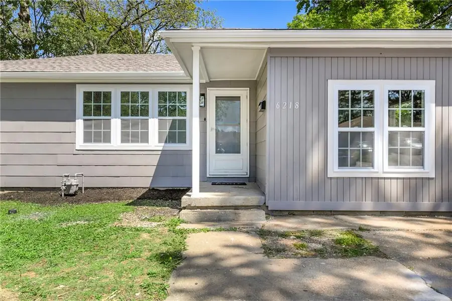 6218 Rowland Avenue, Kansas City, KS 66104 - #2