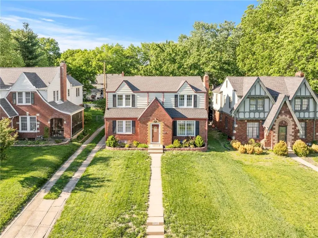 442 E 73rd Street, Kansas City, MO 64131 - #1