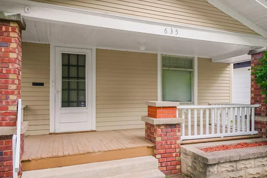 635 S Fuller Avenue, Independence, MO 64052 - #2