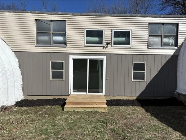 2910 Karnes Road, St Joseph, MO 64506