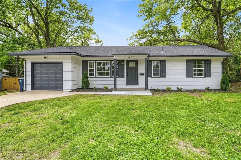 4607 E 112th Terrace, Kansas City, MO 64137 - #1