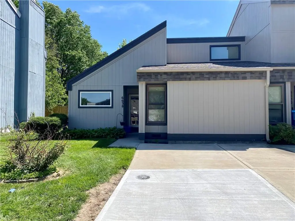 6638 Halsey Street, Shawnee, KS 66216 - #1