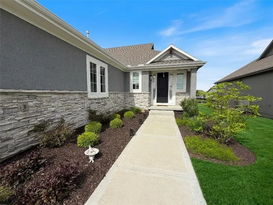 17096 W 168th Place, Olathe, KS 66062 - #2