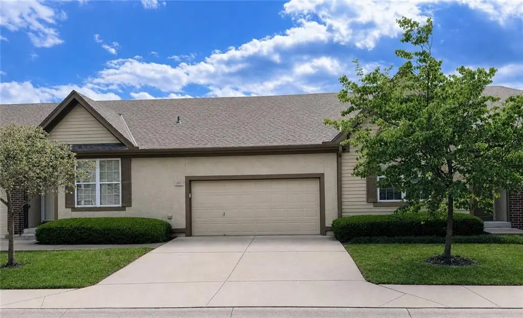 15821 W 62nd Street, Shawnee, KS 66217 - #1