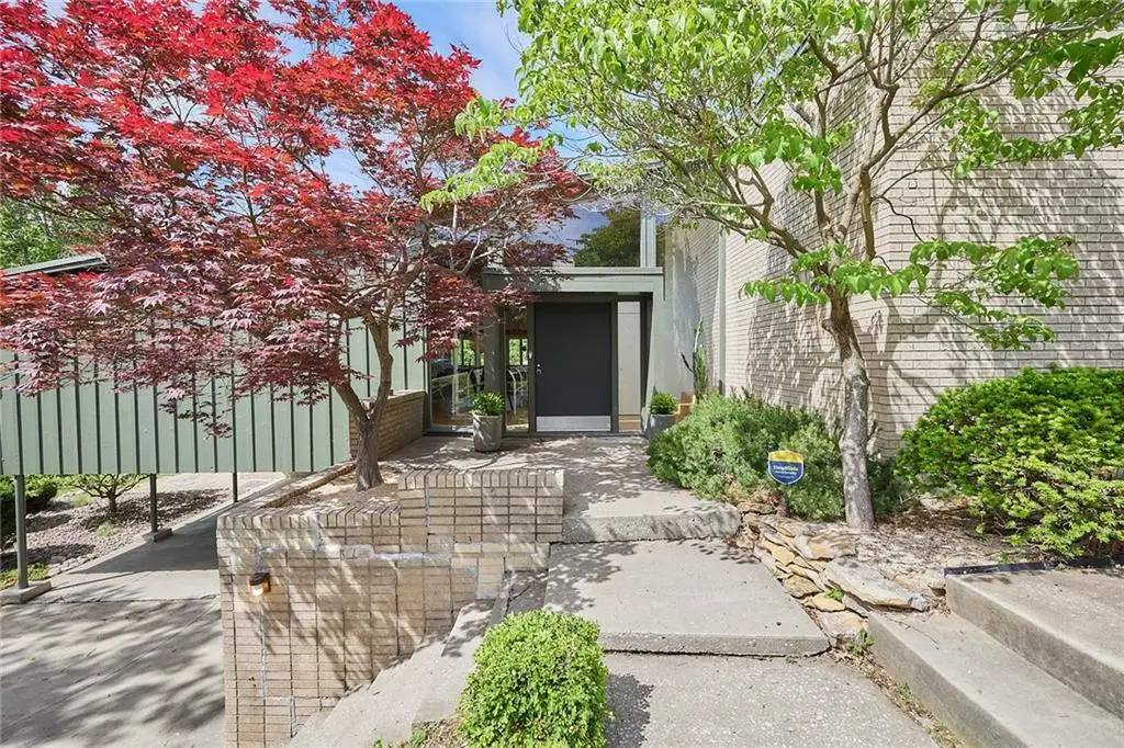 1 NW Greentree Lane, Kansas City, MO 64116 - #1