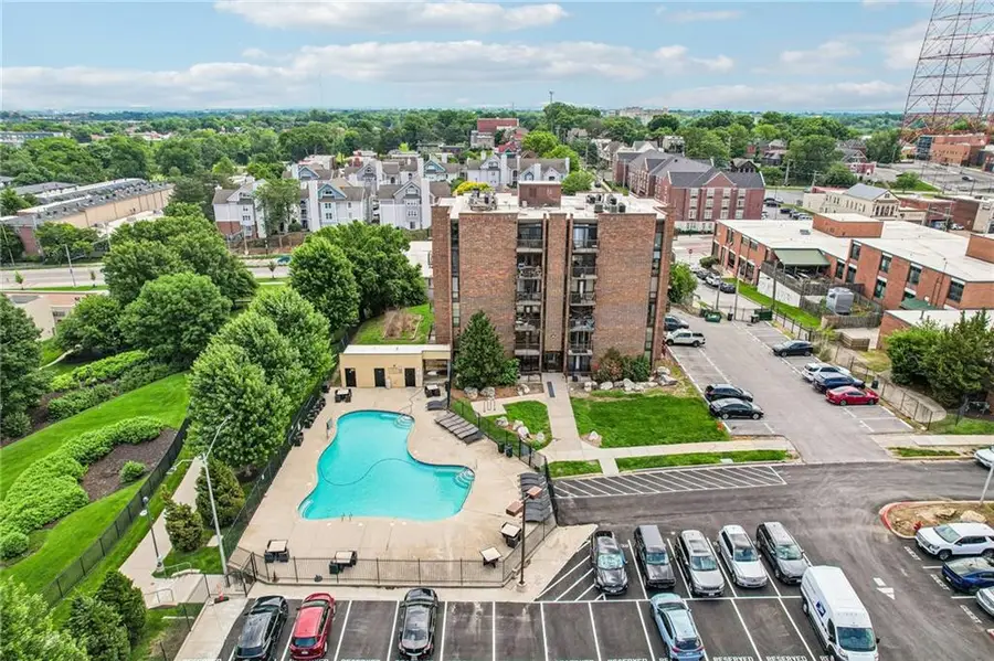 2933 Baltimore Avenue #103, Kansas City, MO 64108 - #3