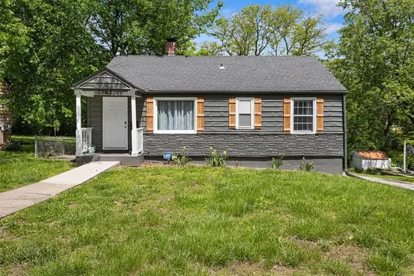 7702 Sni A Bar Terrace, Kansas City, MO 64129