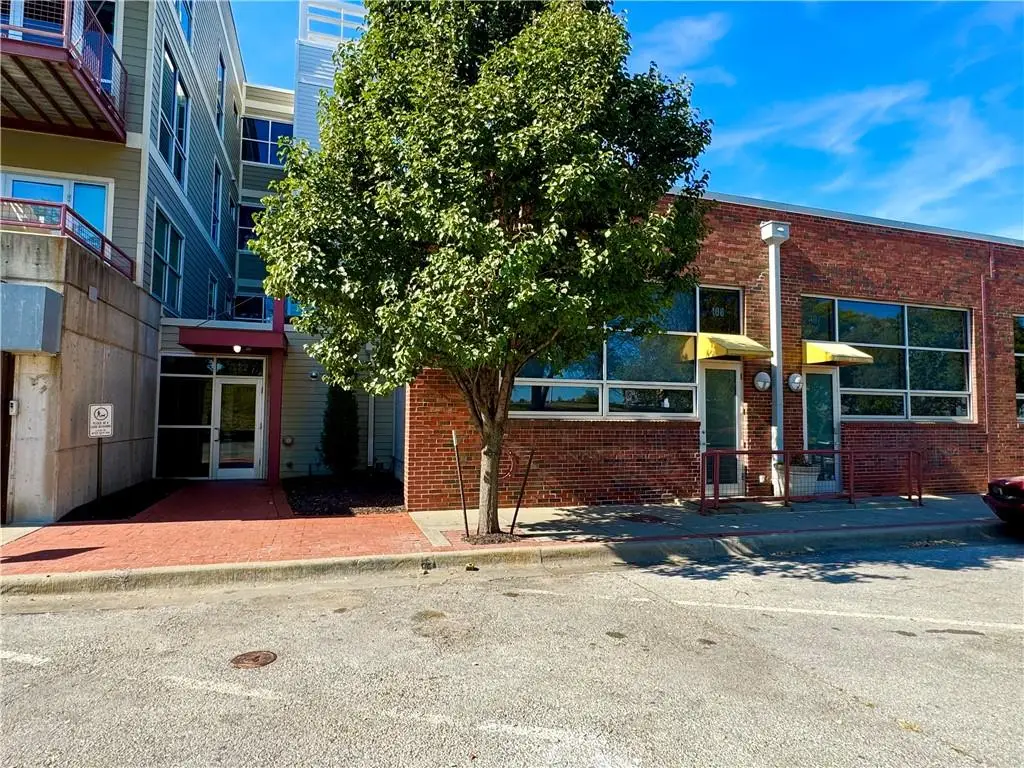 522 Locust Lane #302, Kansas City, MO 64106 - #1