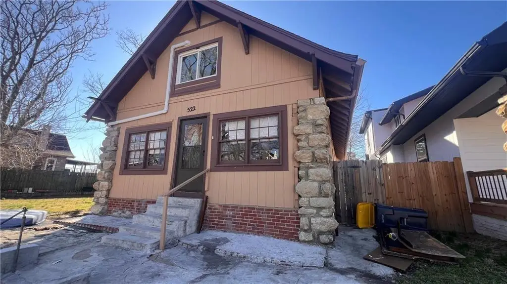 522 Kensington Avenue, Kansas City, MO 64124 - #1