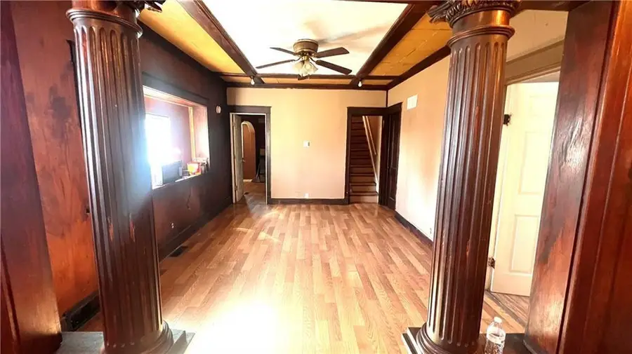522 Kensington Avenue, Kansas City, MO 64124 - #2