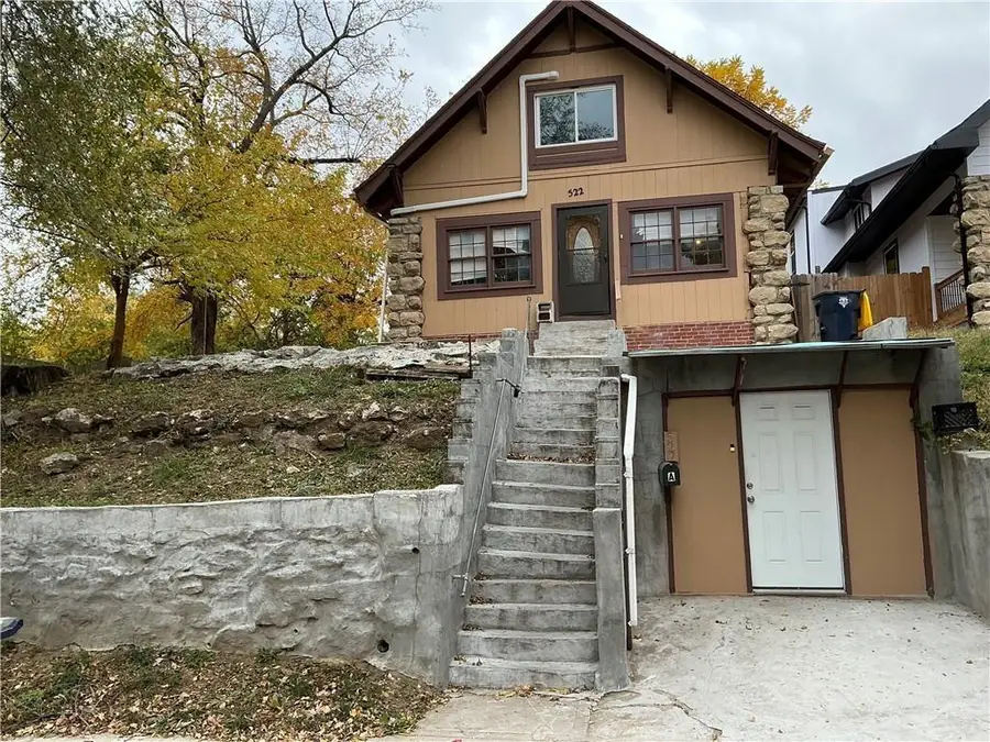 522 Kensington Avenue, Kansas City, MO 64124 - #3