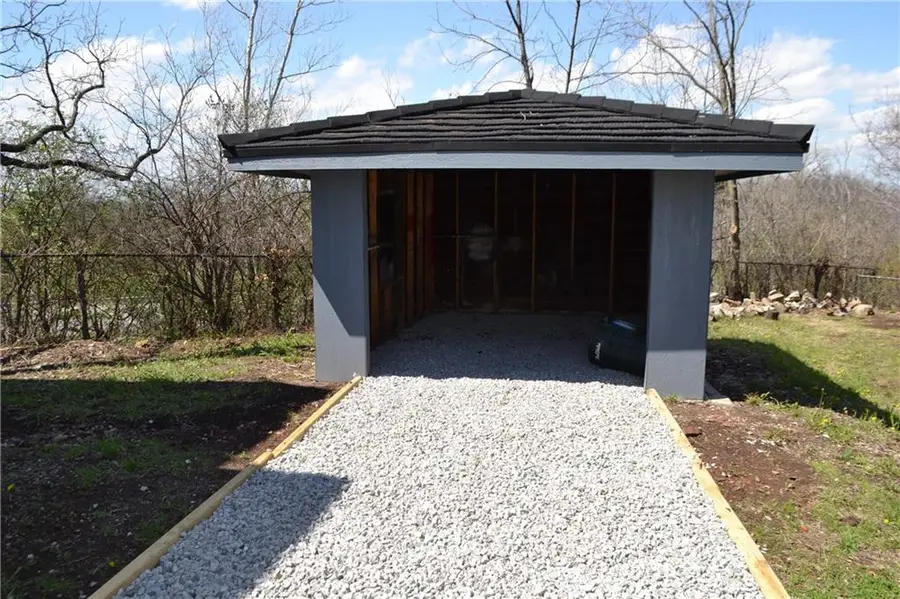 7330 Ozark Road, Kansas City, MO 64129 - #3