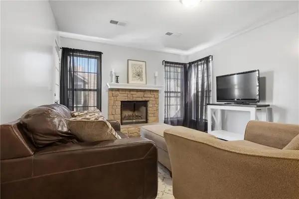 12665 W 110th Terrace, Overland Park, KS 66210