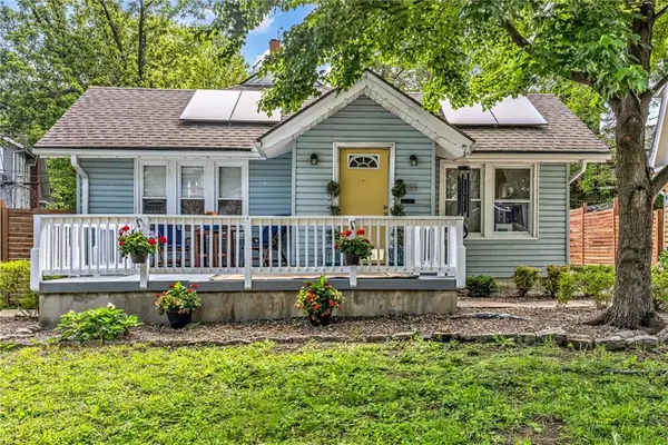 4955 Troostwood Road, Kansas City, MO 64110