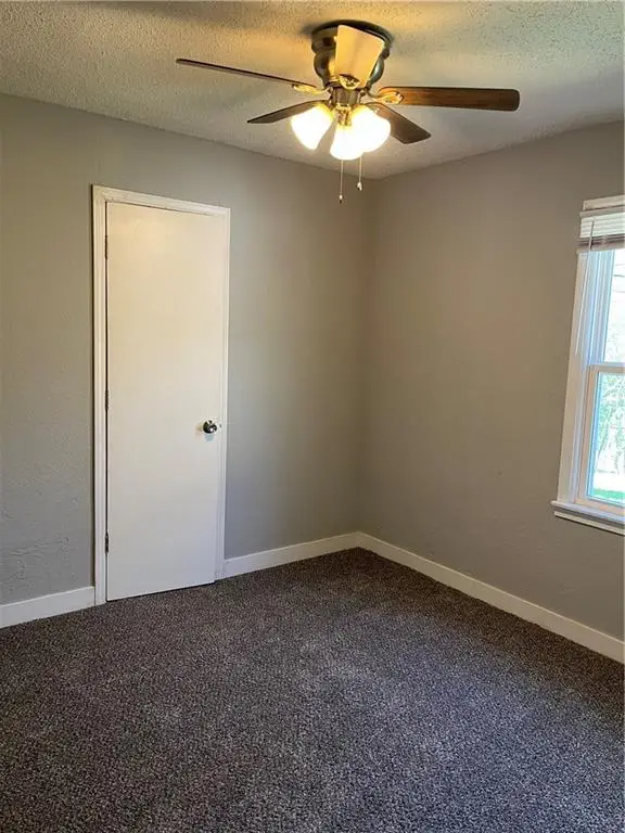 6146 Parkview Avenue, Kansas City, KS 66104 - #2
