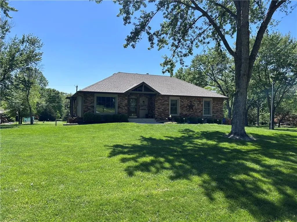 8918 Millstone Drive, Lenexa, KS 66220 - #1