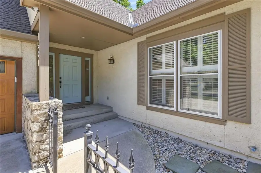 7507 El Monte Circle, Prairie Village, KS 66208 - #3