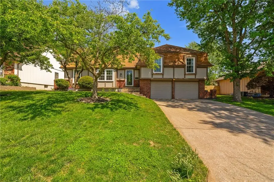 12727 Oakland Avenue, Grandview, MO 64030 - #2