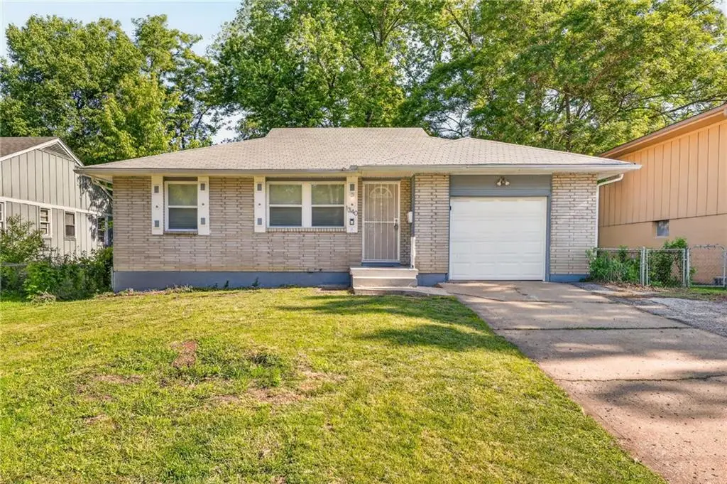 1340 E 84th Street, Kansas City, MO 64131 - #1