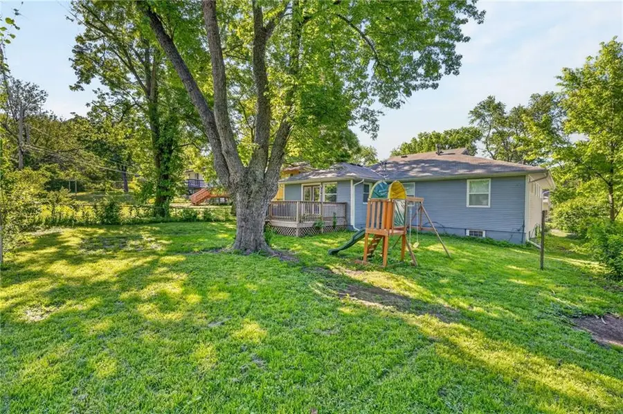 1340 E 84th Street, Kansas City, MO 64131 - #3