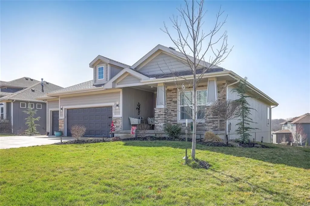 2713 W Concord Drive, Olathe, KS 66061 - #1