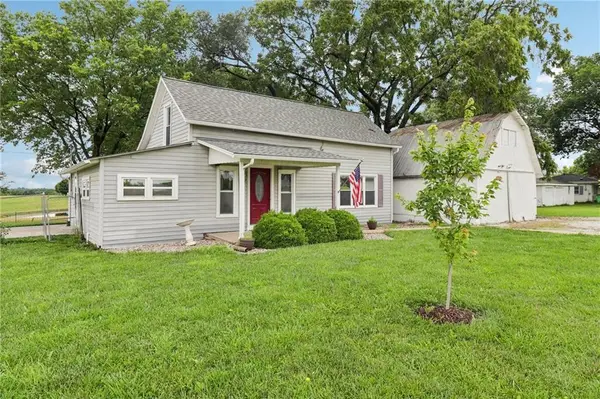307 E 1100 Road, Baldwin City, KS 66006