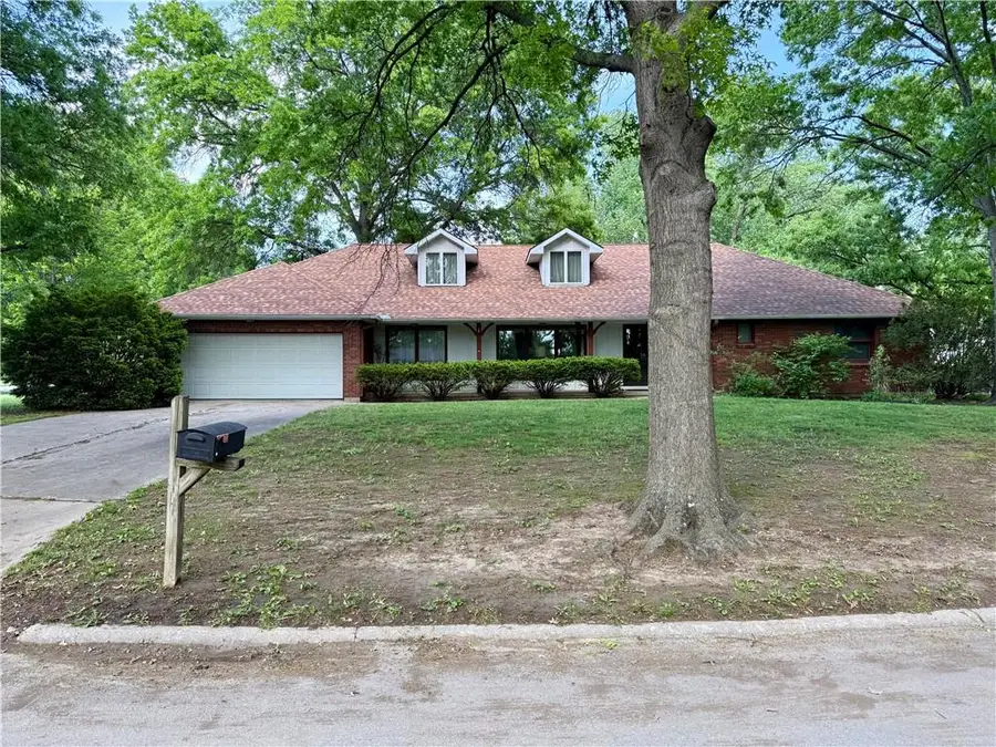 538 Lindley Drive, Lawrence, KS 66049 - #3