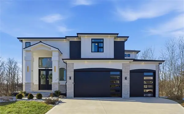 2009 Ridge Tree Drive, Pleasant Hill, MO 64080