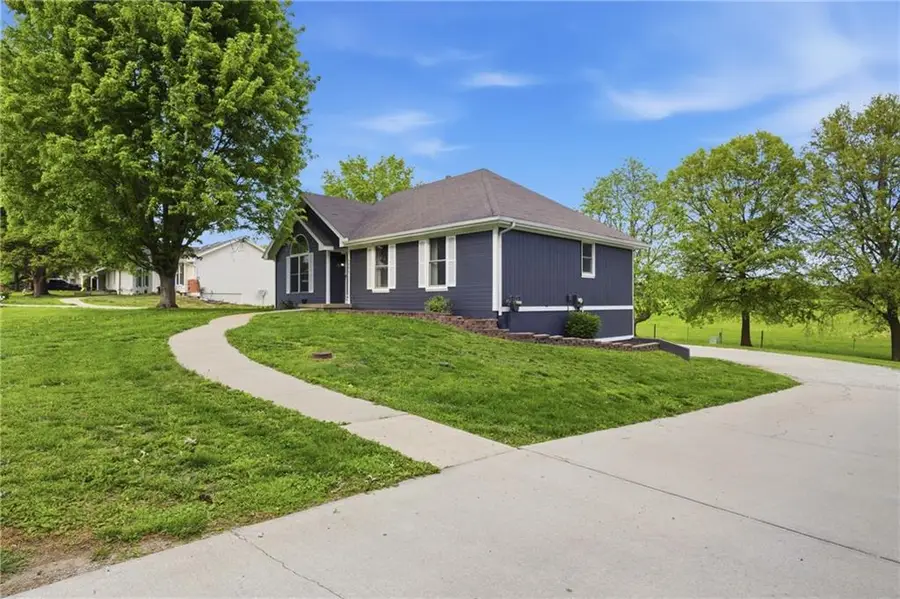 1201 S Oak Street, Plattsburg, MO 64477 - #2