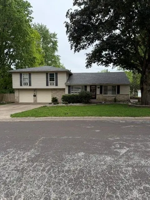 10801 E 64th Terrace, Raytown, MO 64133 - #1