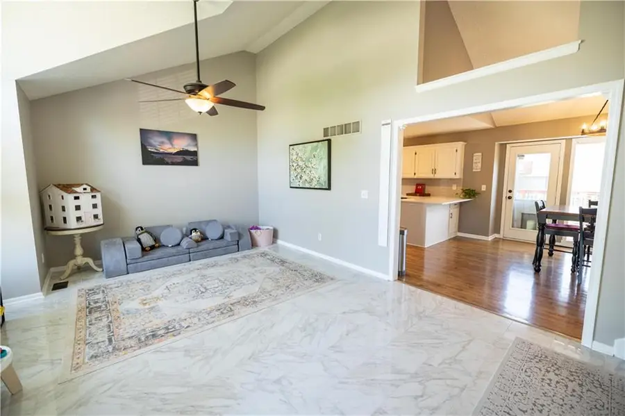 11907 N Holmes Court, Kansas City, MO 64155 - #3