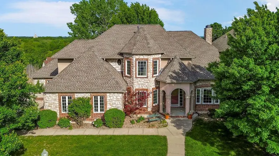 6905 N Charleston Drive, Kansas City, MO 64119 - #2