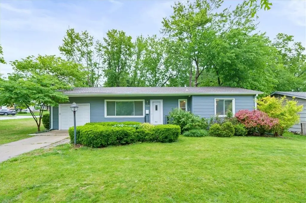 3428 W 77th Terrace, Prairie Village, KS 66208 - #1