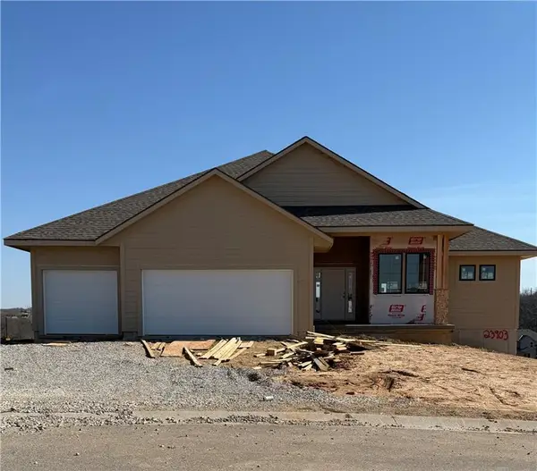 23903 Clear Creek Parkway, Shawnee, KS 66226