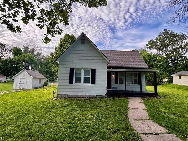 317 E Pine Street, Drexel, MO 64742