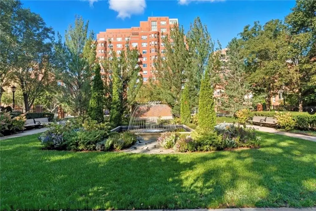 4950 Central #302 Street, Kansas City, MO 64112 - #1