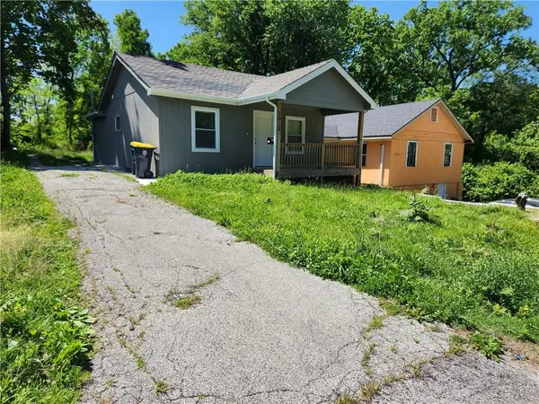 3013 E 77 Terrace, Kansas City, MO 64132