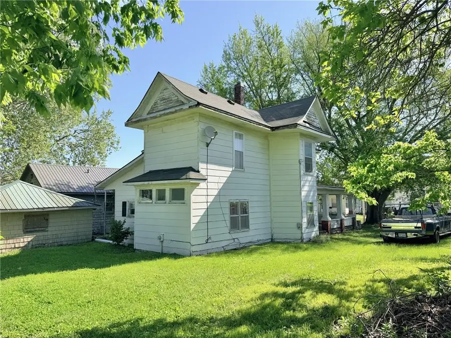 1423 Main Street, Trenton, MO 64683 - #2
