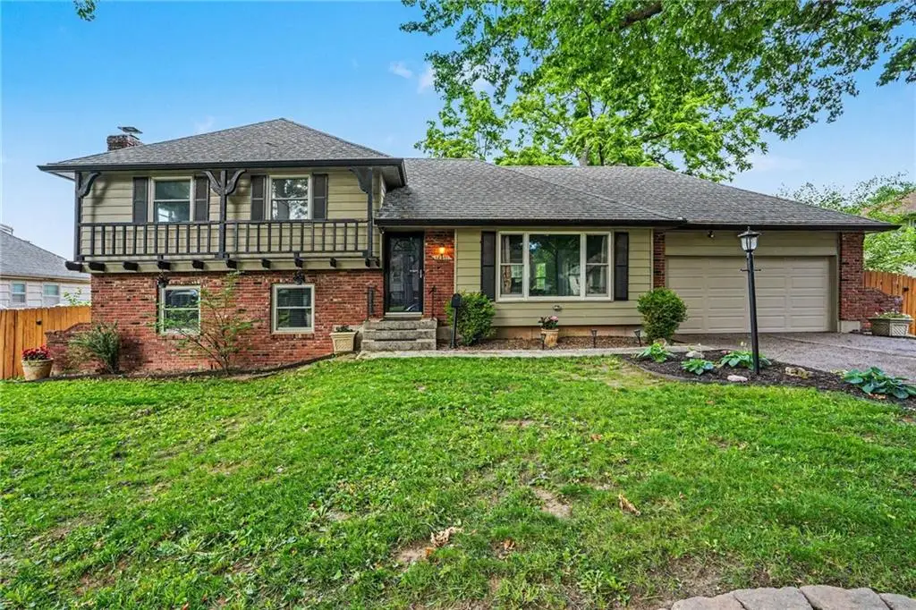 12411 Monroe Avenue, Grandview, MO 64030 - #1