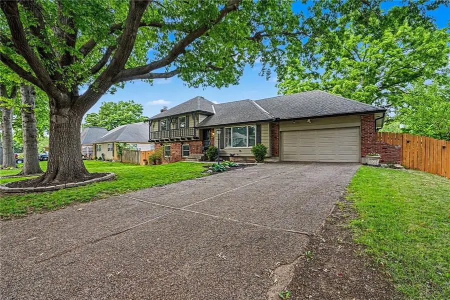 12411 Monroe Avenue, Grandview, MO 64030 - #3