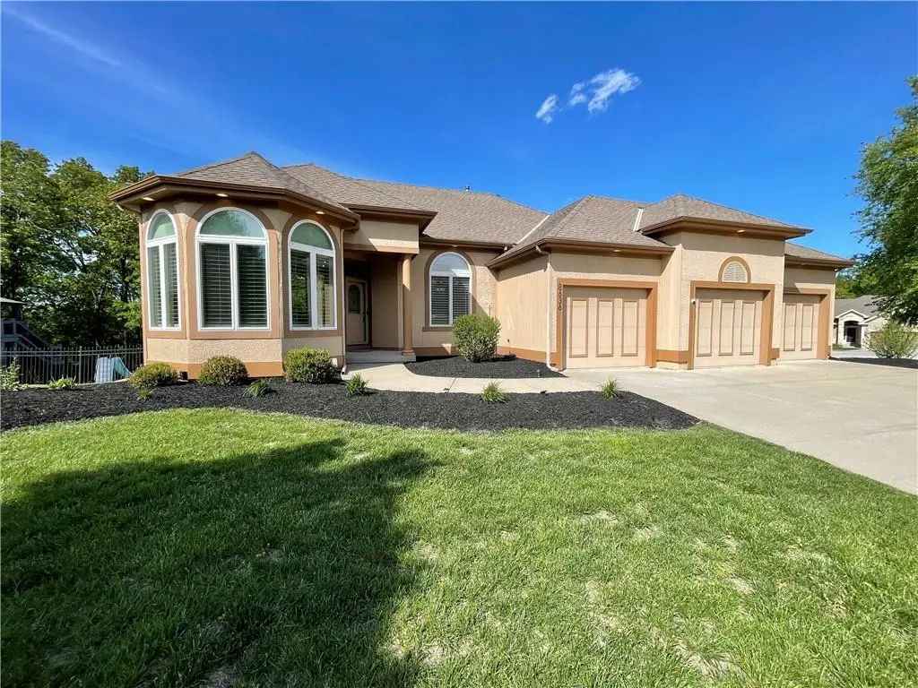 8636 N Utica Avenue, May, MO 64053 - #1