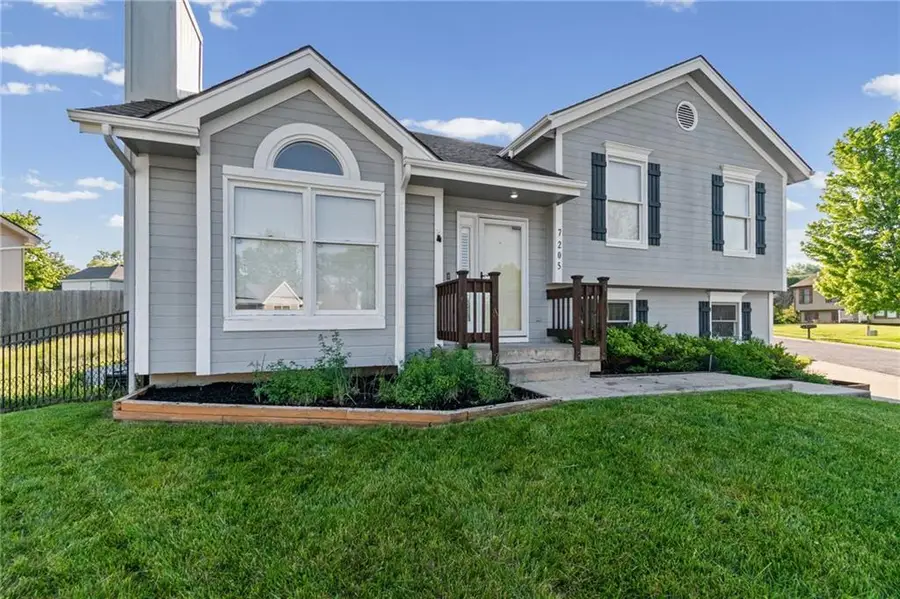 7205 N Hickory Street, Kansas City, MO 64118 - #3