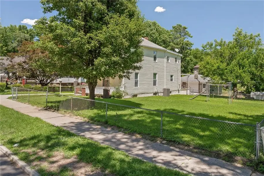 5507 S 2nd Street, Saint Joseph, MO 64504 - #3