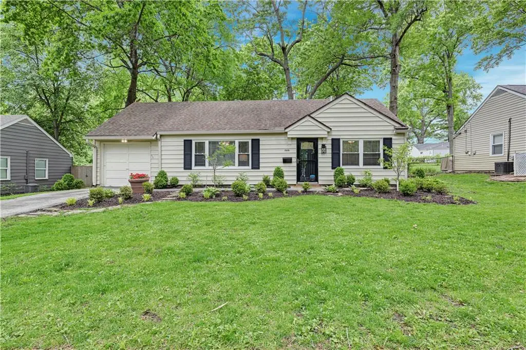 2525 W 79th Street, Prairie Village, KS 66208 - #1