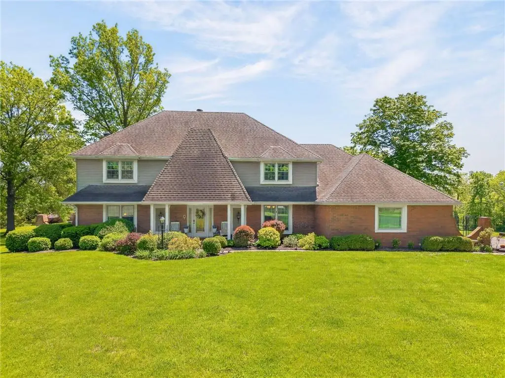 12918 Lakeland Drive, Saint Joseph, MO 64506 - #1