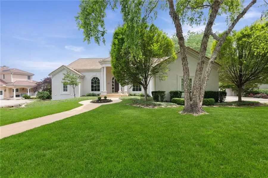 2705 W 112th Street, Leawood, KS 66211 - #2