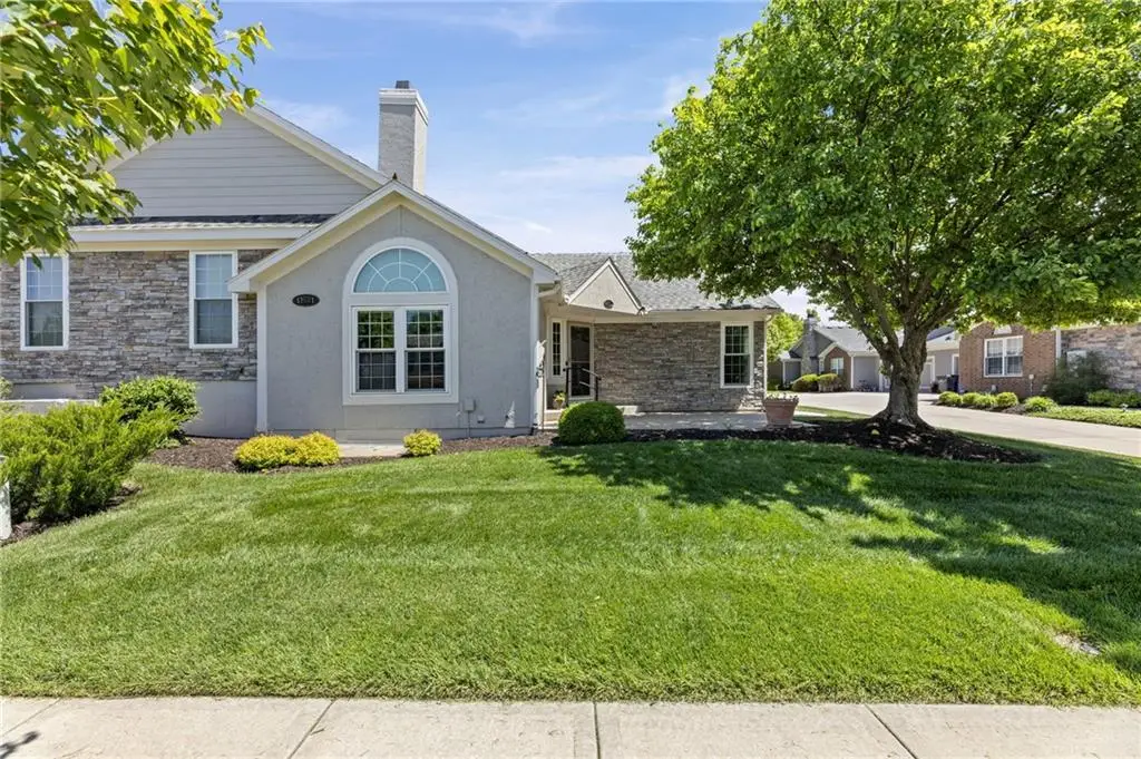 12001 S Tallgrass Drive #201, Olathe, KS 66061 - #1