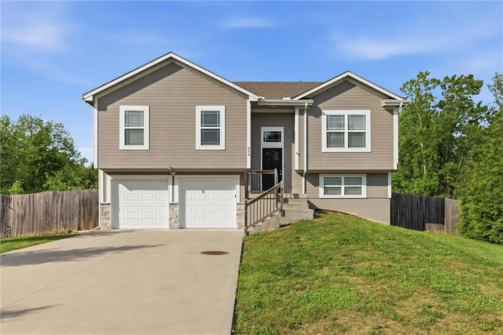 404 Timbercreek Drive, Mount Pleasant, MO 64083 - #1