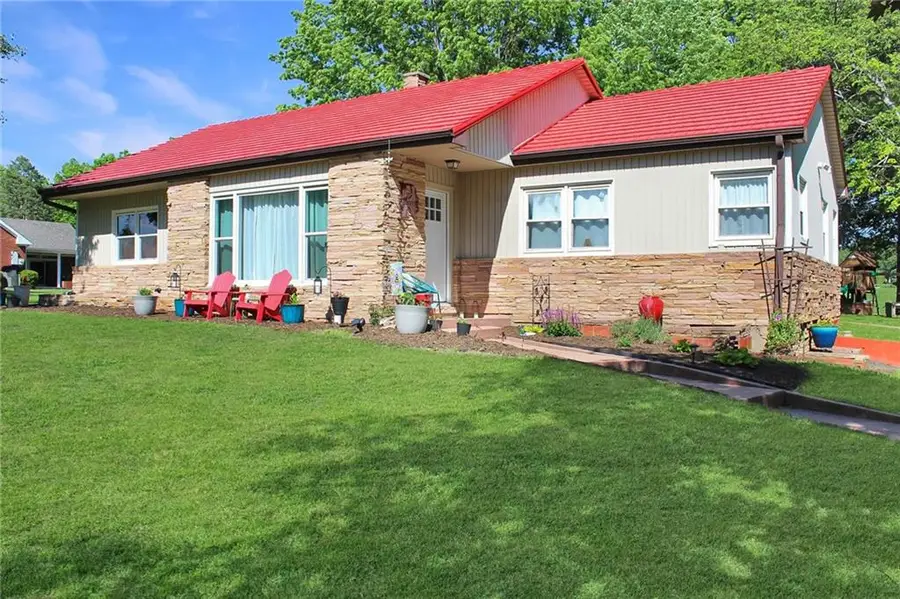 705 Main Street, Higginsville, MO 64037 - #3