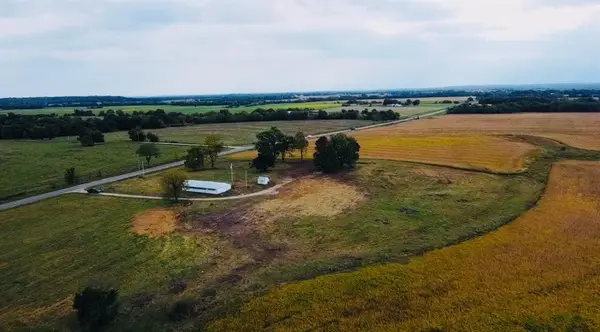 18155 Ks Hwy 52 Highway, Mound City, KS 66056